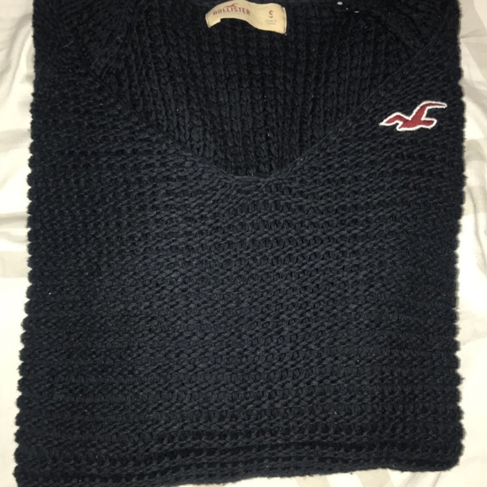 Navy blue knit hollister top
